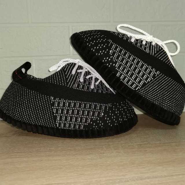 Yeezy Slippers - Premium Plush Footwear for Comfort