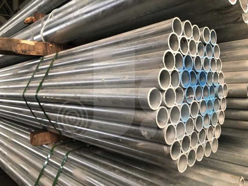 Steel Pipes for Construction & Real Estate - Customizable Options