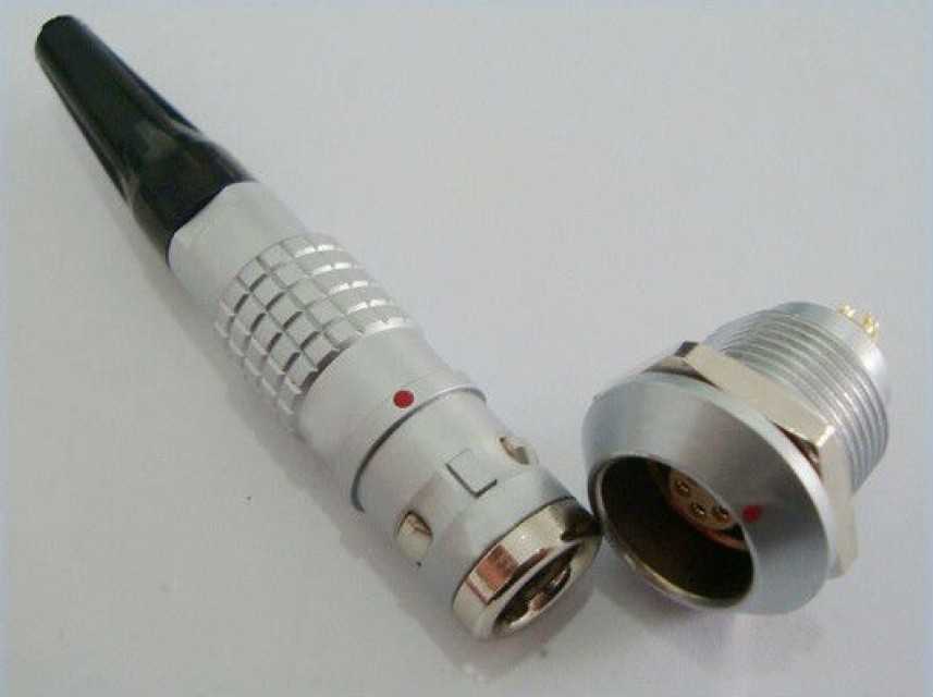 Metal circular push-pull connector compatible with K series FGG plug
