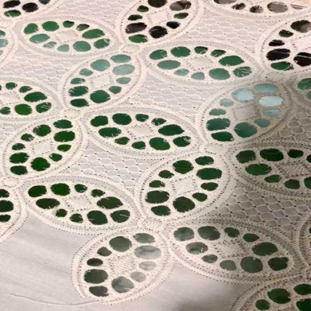 Quality pure 100% cotton fabric white lace embroidery