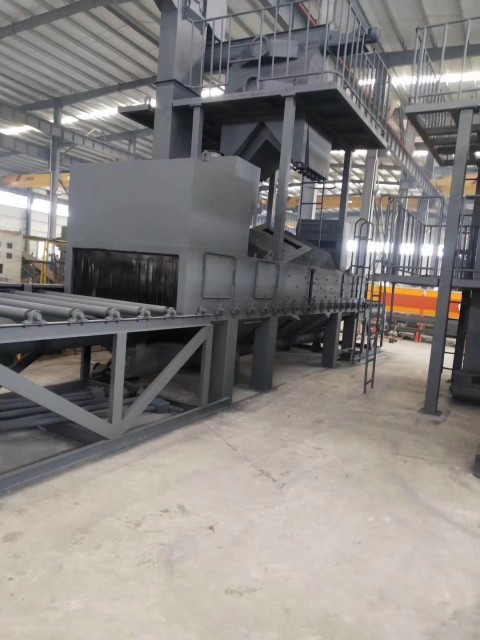 Roller Conveyor Type Shot Blasting Machine - Efficient Surface Cleaning Solution