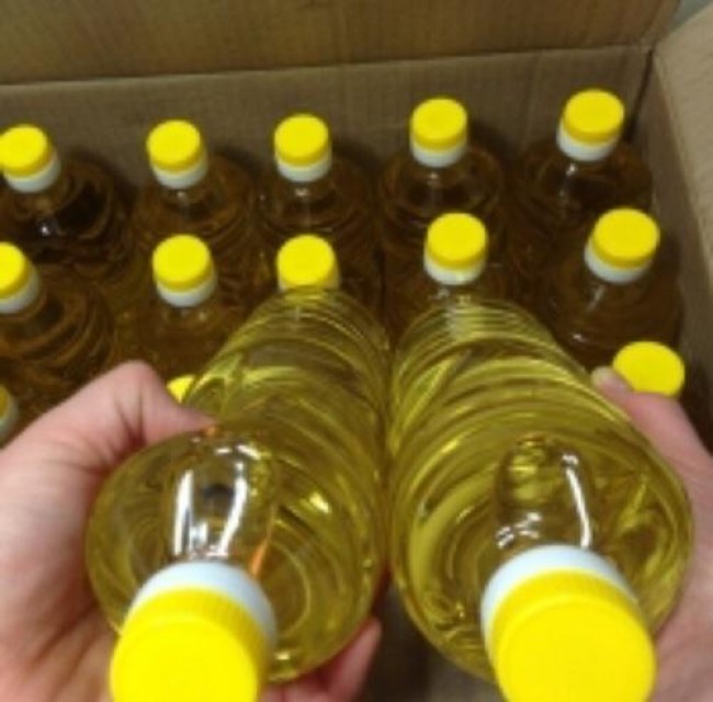 High quality cooking Sunflower and Vegetable Oil at a good price