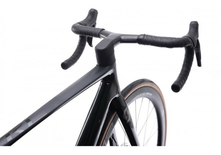 2020 Scott Addict RC Premium Road Bike - (World Racycles)