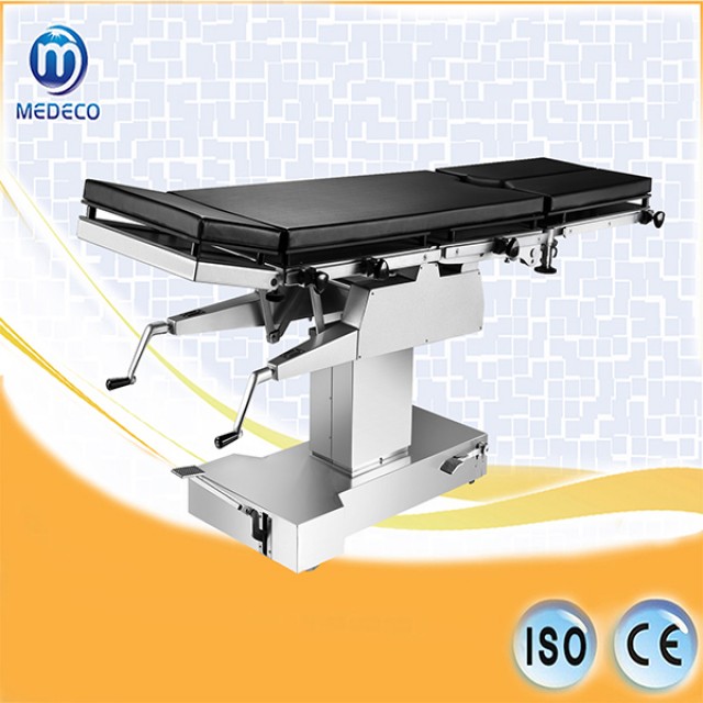 Medeco 1088 Hydraulic Operating Table for Medical Procedures