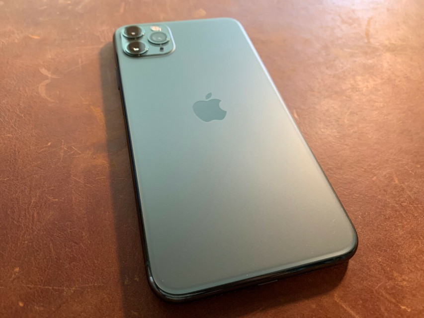 Apple Iphone 11 Pro Max 64gb Midnight Green Unlocked 161 At Best Price