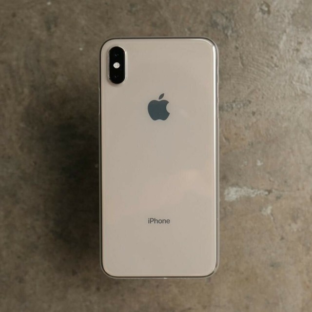 Apple iPhone XS Max - 256GB - Silver (AT&T) A1921 (CDMA + GSM)