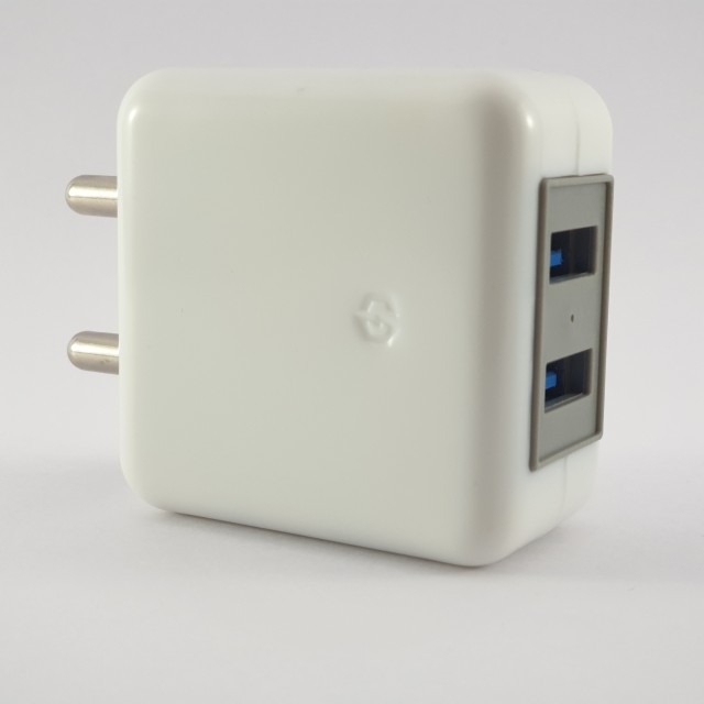 POWERBLAZE 2.5A Dual Port Mobile Charger - BIS Certified, 1-Year Warranty