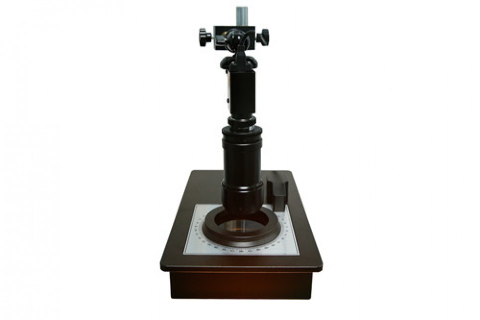 Computerized Polariscope Stress Magnifier measuring stress in glass
