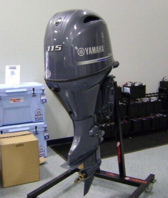 Used Yamaha 115 HP 4-Stroke Outboard Motor Engine