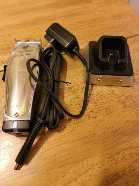 Andis Master Cordless Lithium Ion Clipper with Classic Barber