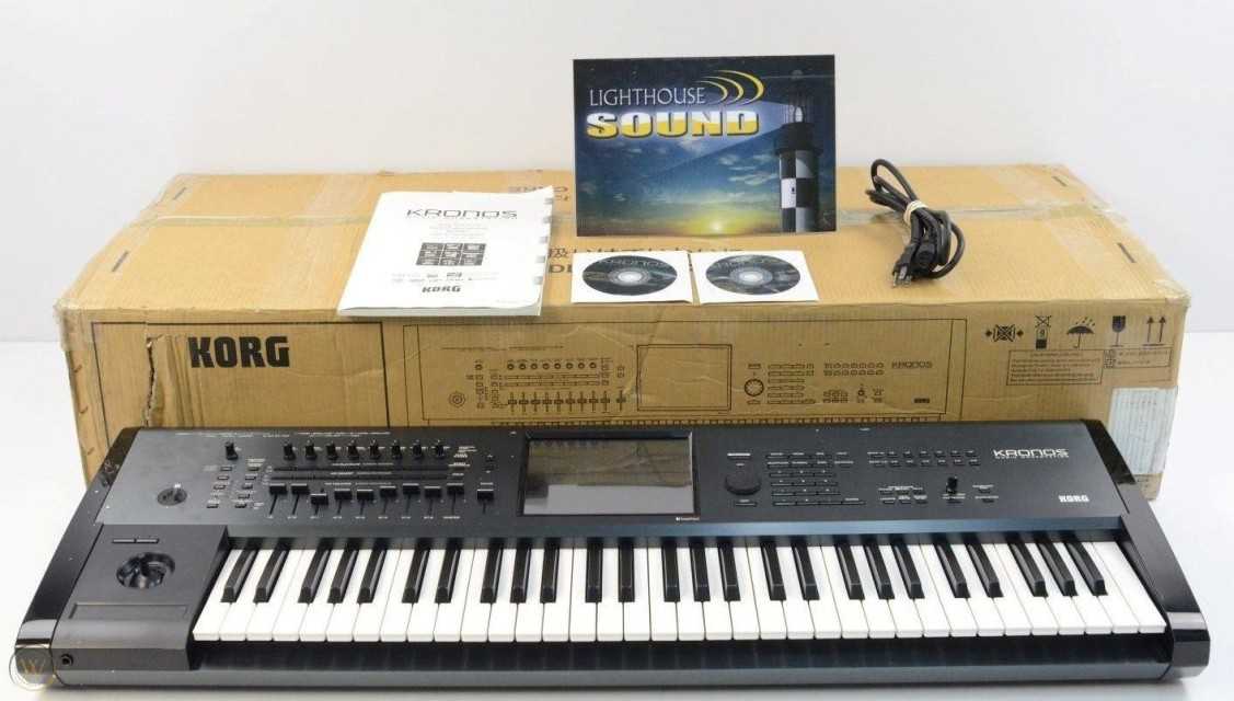 KORG KRONOS 2 61 Keys Synthesizer Music Workstation Keyboard