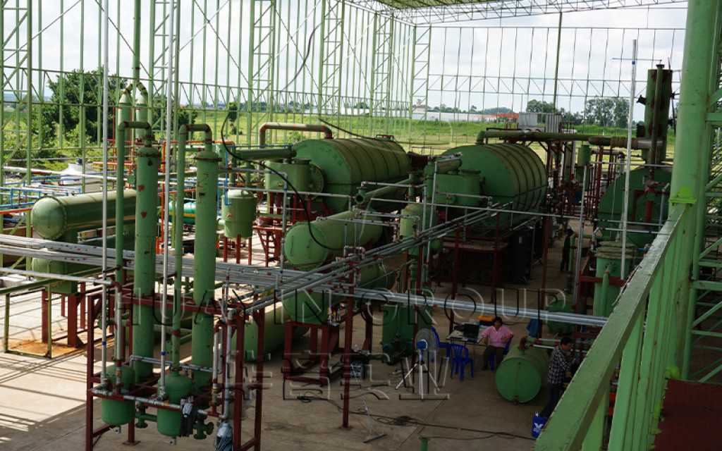 Model A Waste Plastic Pyrolysis Plant - Efficient Recycling Solution