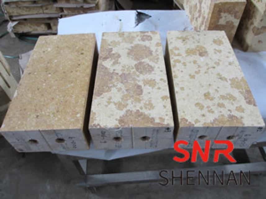 High quality silica bricks for glass furnace