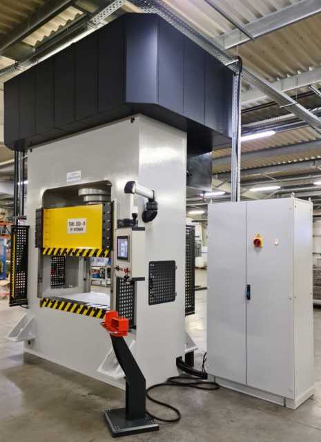 H-Frame Hydraulic Press for Efficient Sheet Metal Forming