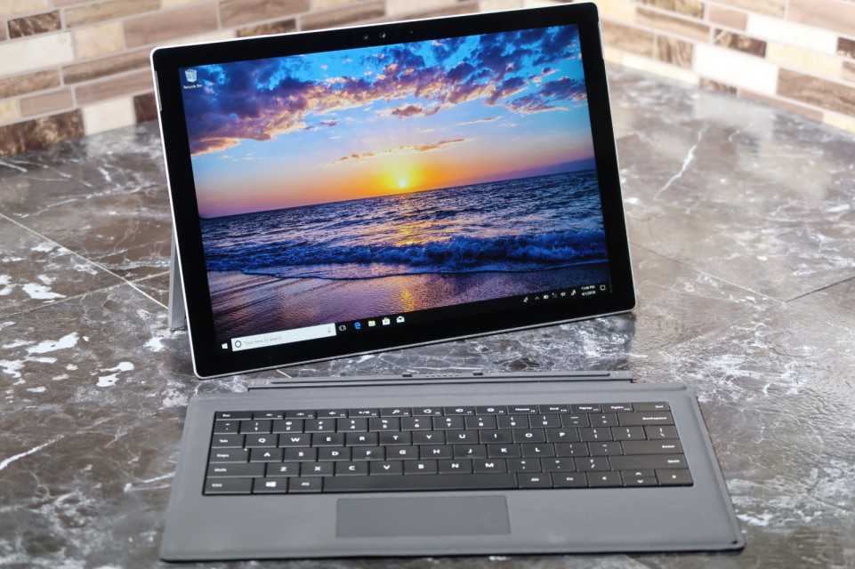 Microsoft Surface Pro 4 12.3 i5 6th Gen Laptop Wholesale Offer