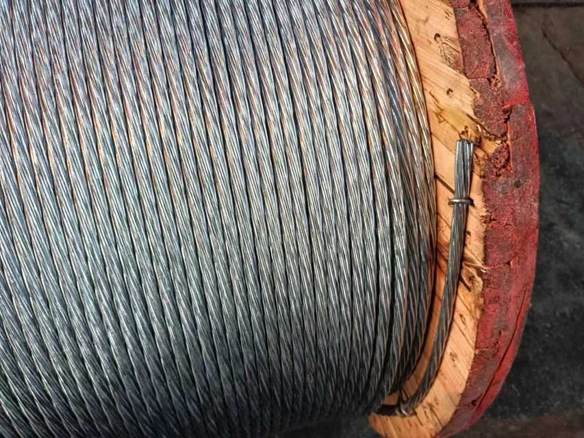Reliable Galvanized Strand for Communication and Power Industries