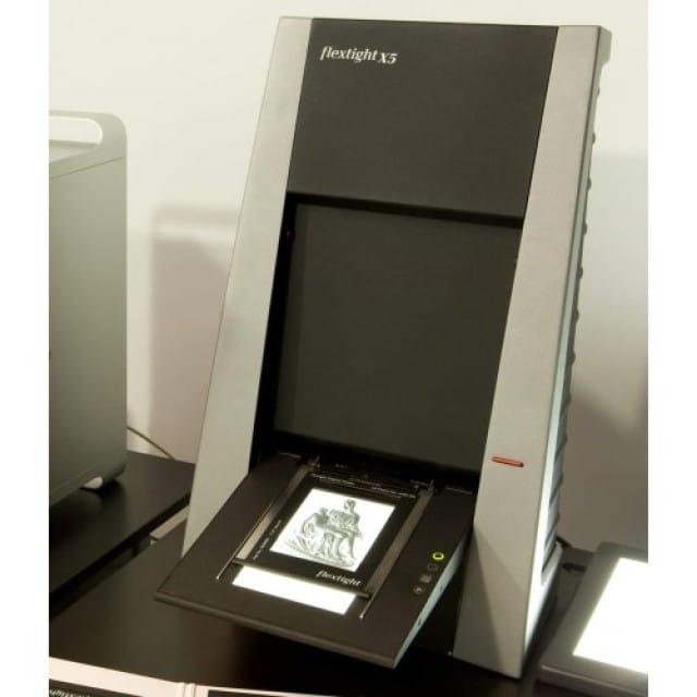 Hasselblad Flextight X5 Scanner - High-Resolution Digital Imaging Solution
