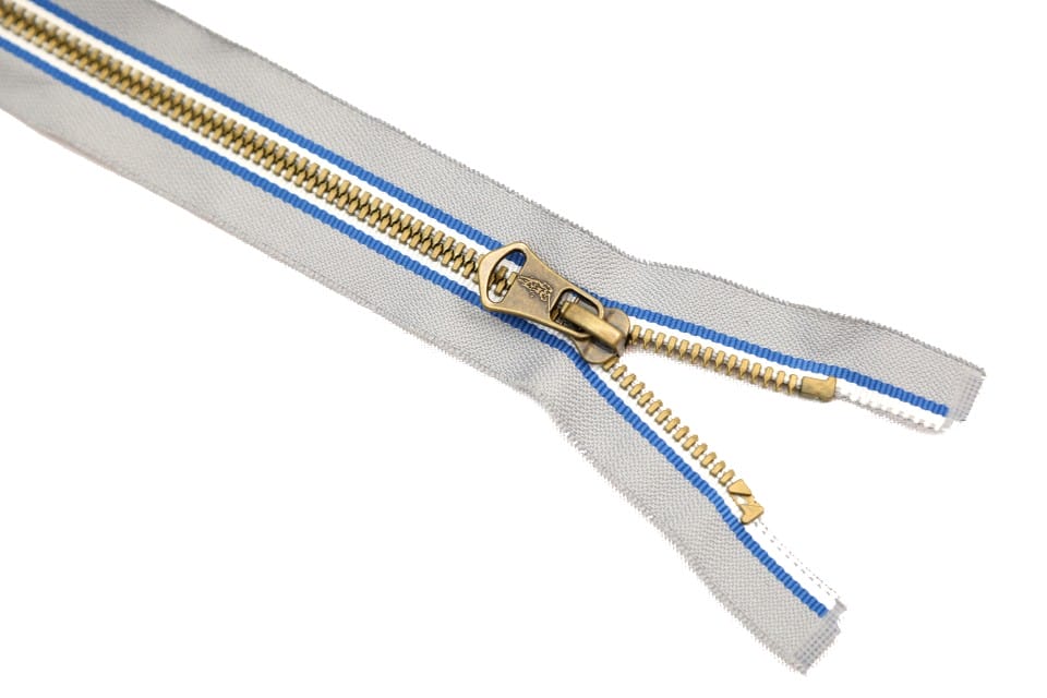 High Quality Plastic Zipper - Durable and Versatile Textile Accessory
