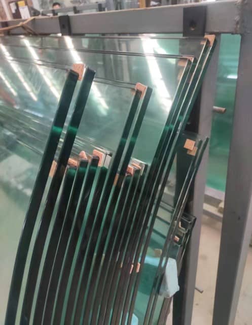 Clear Flat and Curved Tempered Glass from China