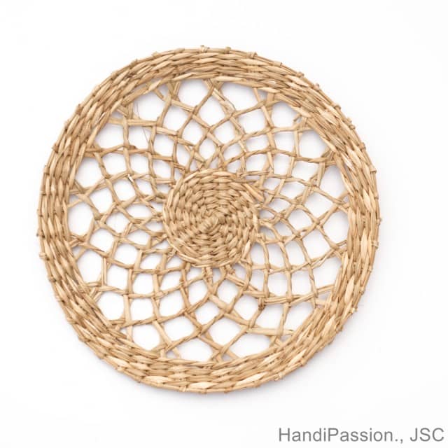 Handmade Seagrass Woven Placemats - Rustic Tableware Elegance