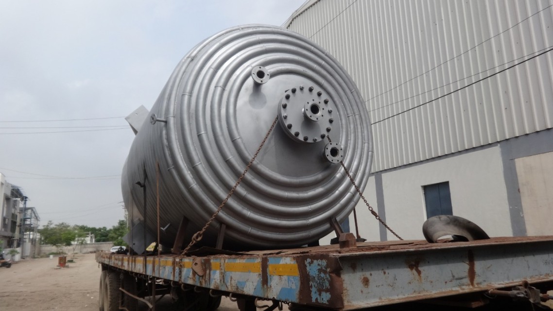 Stainless Steel Pressure Vessels for Industrial Use