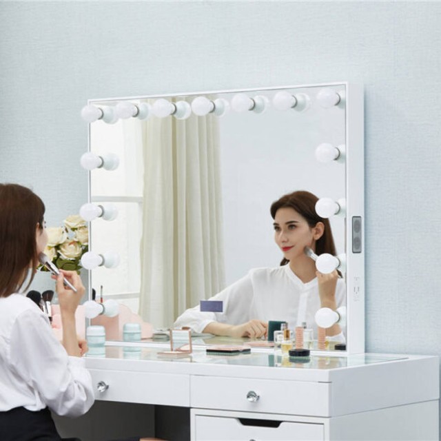 Frameless Hollywood Vanity Station - Glamorous Makeup Mirror & Beauty Table