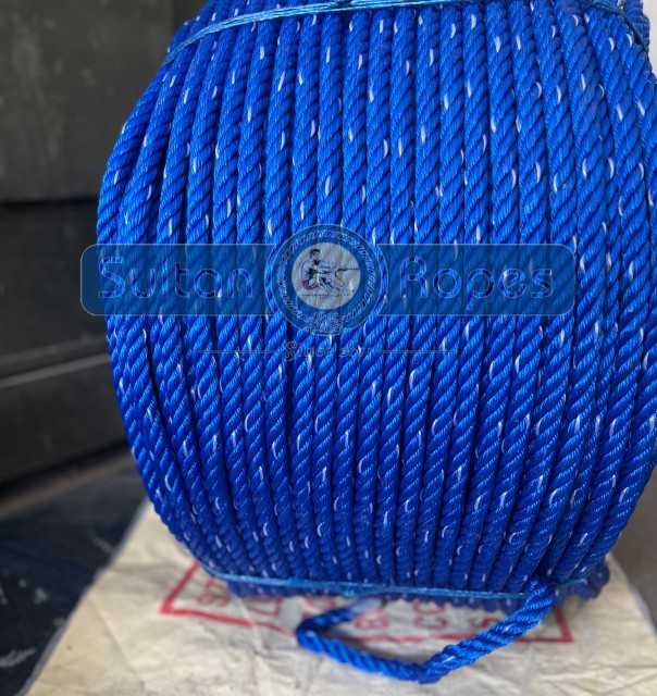 Versatile Blue PE Rope with White Tracer