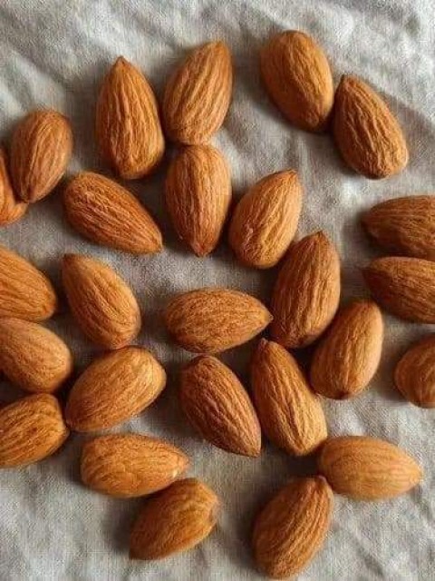 Sweet California Almond Nuts - Wholesale Supplier