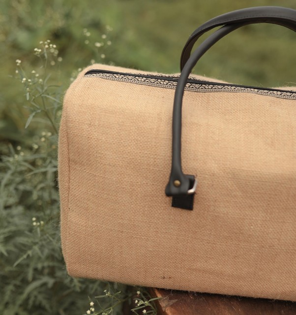 Versatile Natural Jute Duffel Bag with Leather Handles