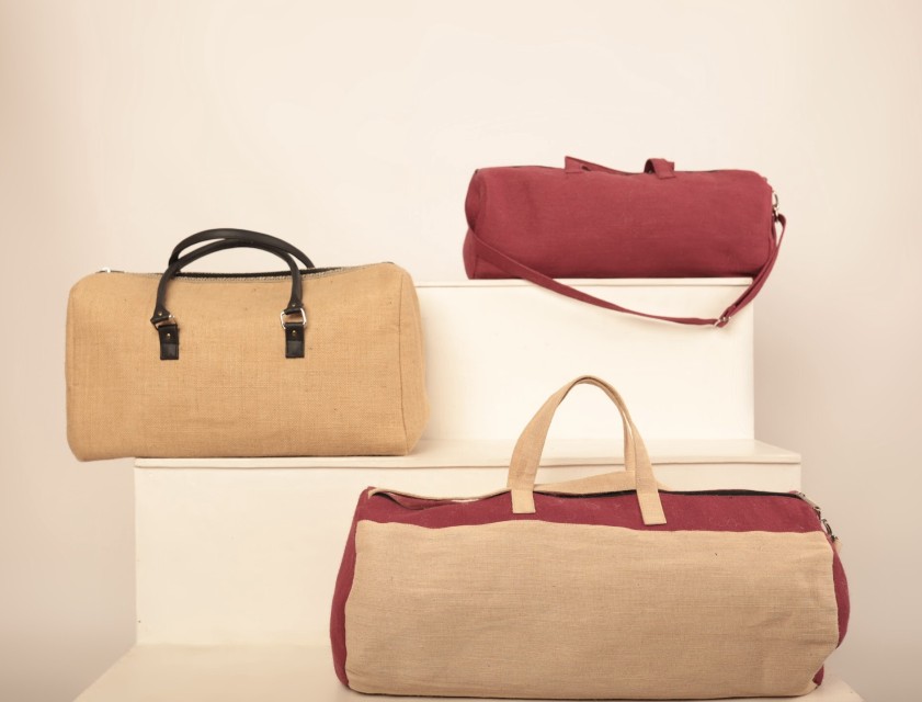 Versatile Natural Jute Duffel Bag with Leather Handles