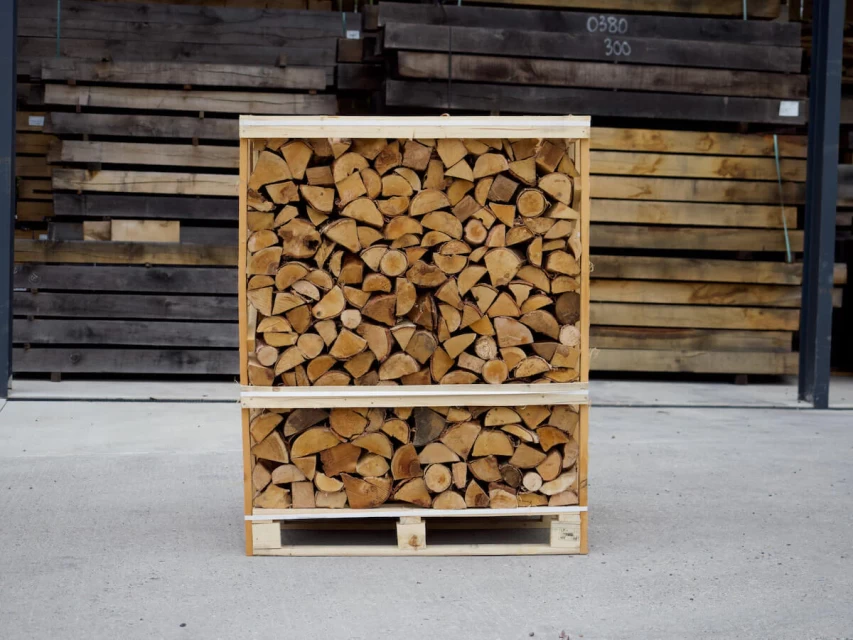 Premium Kiln Dried Birch Logs Firewood Supplier