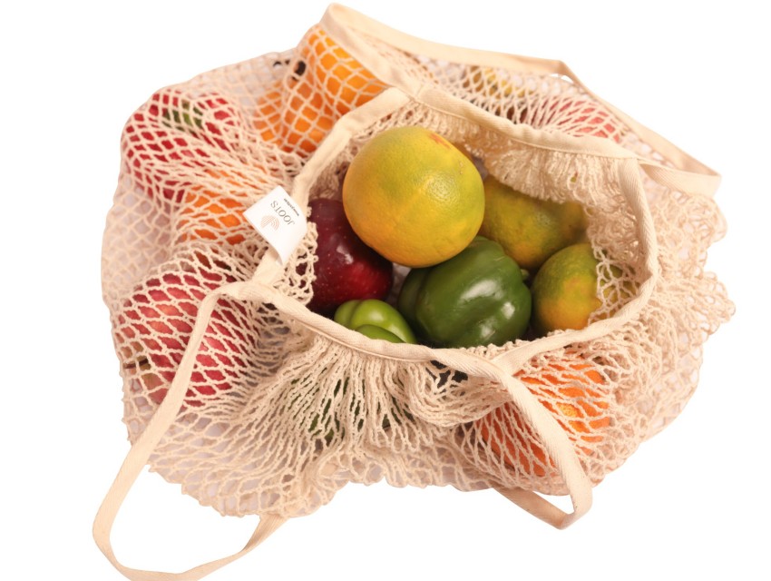 Versatile Mesh Vegetable Bag - Sustainable Food Storage Solution