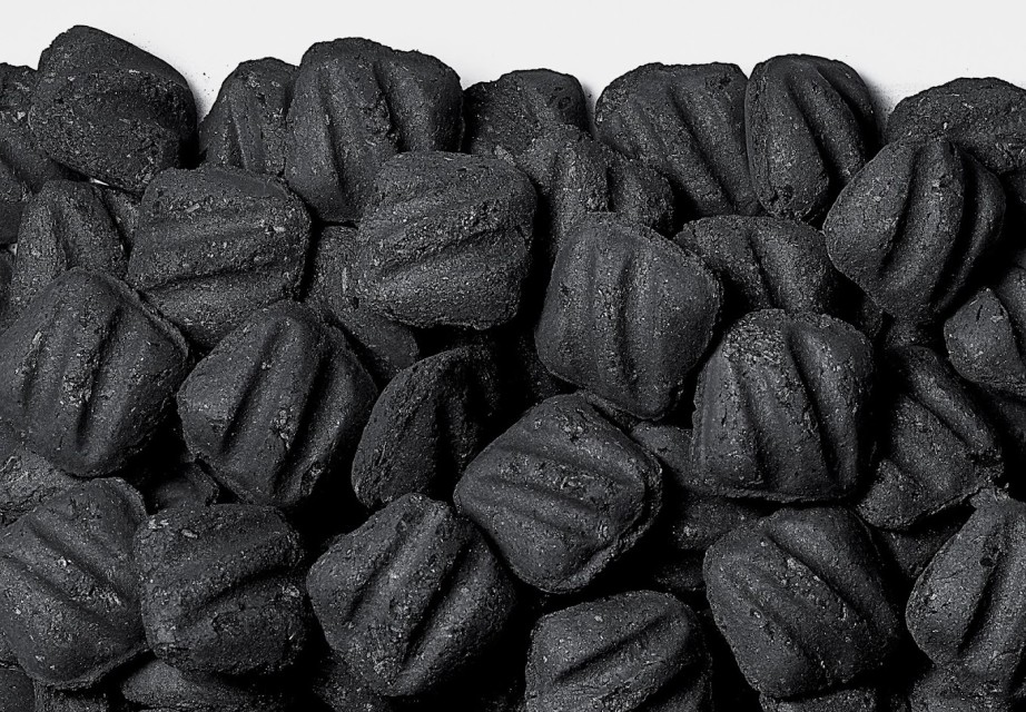 High-Quality 100% Natural Coconut BBQ Charcoal Briquettes for Wholesale
