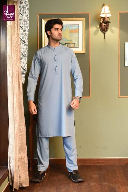 Shalwar Kamiz Black Embroidered Emirati Thobe - High Quality Fabric & Stitch