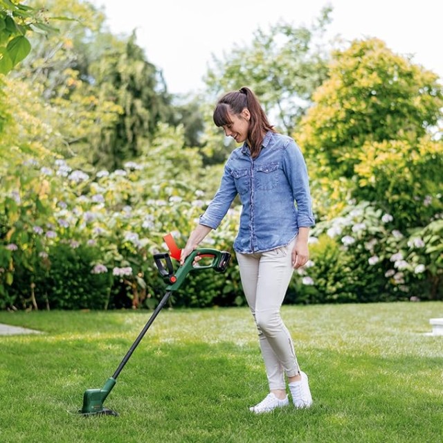 Bosch 18V trimmer Easygrasscut 18V-230 23cm at Best Price