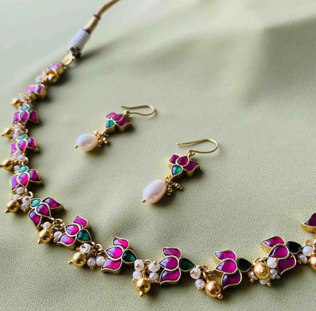 Lotus Floral Kundan Polki Choker Necklace at Bulk Pricing