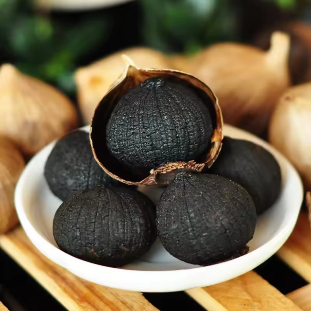 Black Garlic Solo - Natural Antioxidants for Heart Health and Immune Support