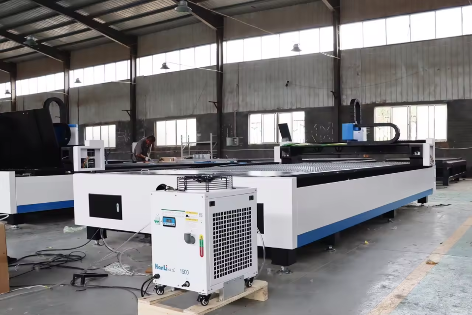 Fiber Laser Cutting Machine - MAX Brand, Precision Metal Cutting