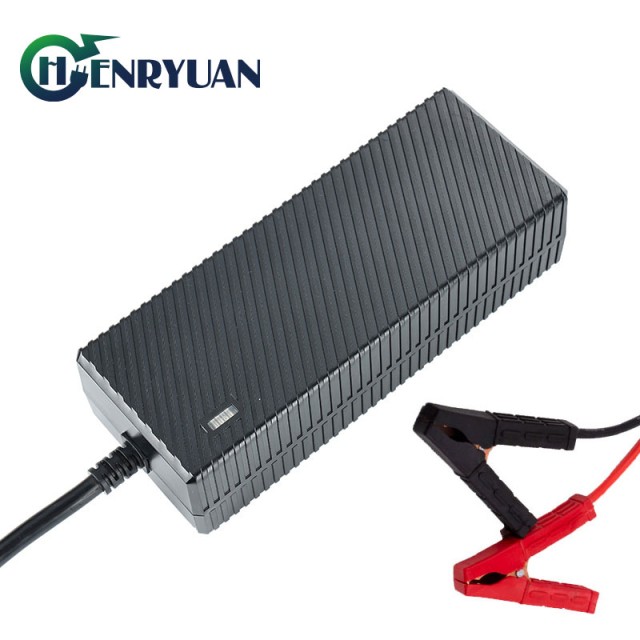 Portable 4S 12V LiFePO4 Battery Charger 14.6V 10A for Safe and Fast Charging