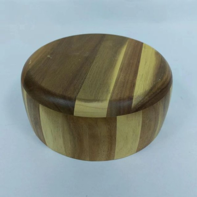 Round Wood Salad Bowl – Eco-Friendly Design for Salads, Fruits, or Decoration