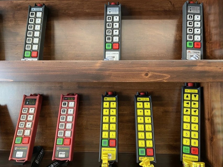 Single/Double Crane Industrial Remote Control - Model SF-6S/6D, IP68