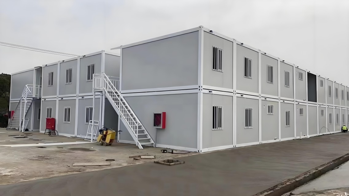 Low Cost Customized Prefabricated Container Homes for Camp – Fast Installation, Eco-Friendly