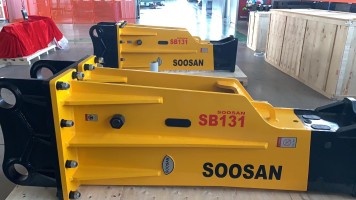 Excavator Attachments of Hydraulic Breaker SB131 for Construction and Demolition