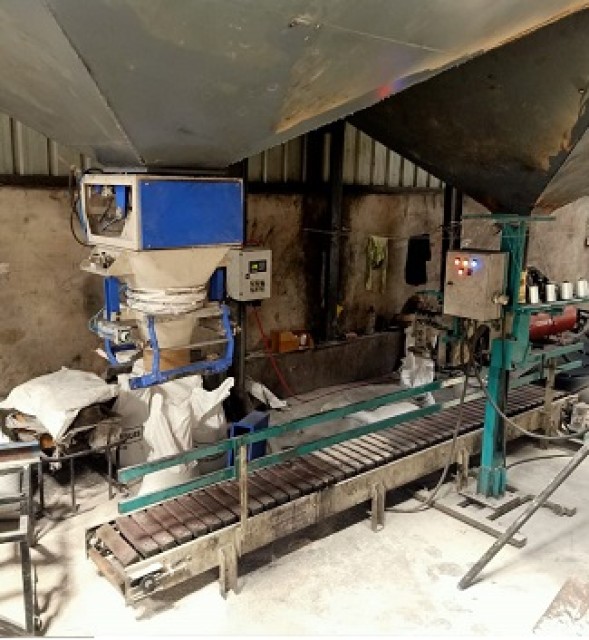 Gross Type Bag Filling Machine, Weighing for Bulk Materials - VWA 050 GTB