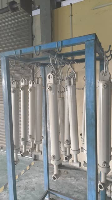 Hydraulic Cylinders Manufacturer - Heavy Duty Hydraulic Cylinders for Industrial Use