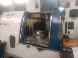 Extron M526 CNC Vertical Machining Center for Heavy-Duty Milling and Large Metal Parts