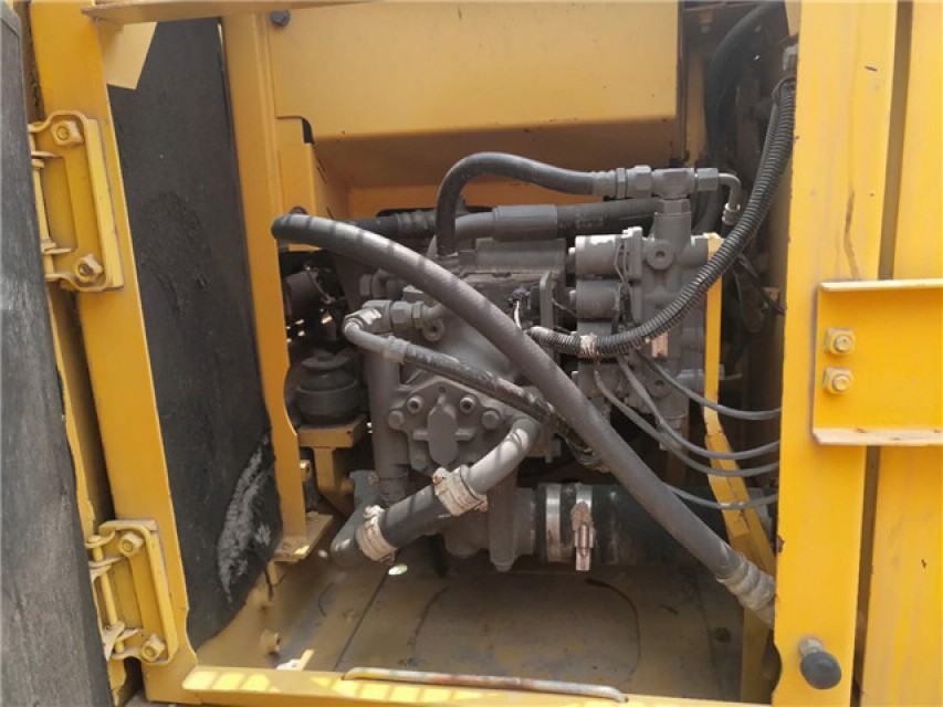 Komatsu 120-6 used second hand digger hydraulic excavator