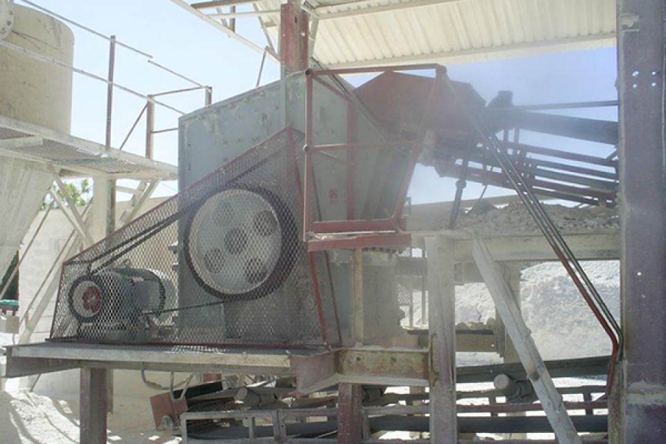 Efficient DPX Fine Crusher for Cement, Mining & Metallurgy