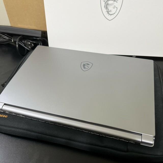 MSI P65 Creator 9SE Laptop i7 Prestige 15.6 ,1 TB SSD 32 GB RAM