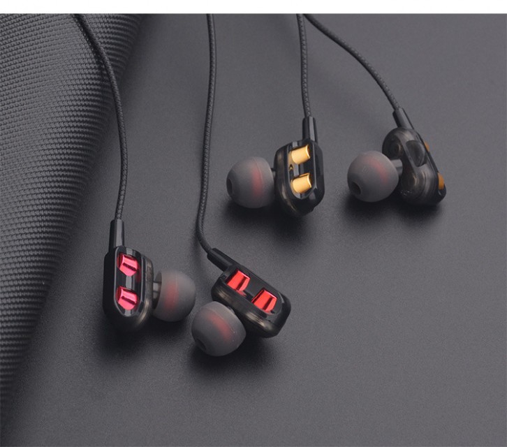 Quad-core wired isolasion high bass earphones